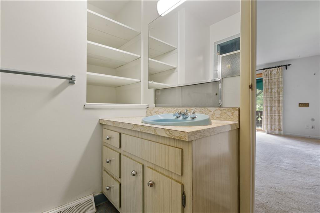 1743 Old State Road Gibsonia, PA 15044 - Photo 15 of 25 Gallery Image 15