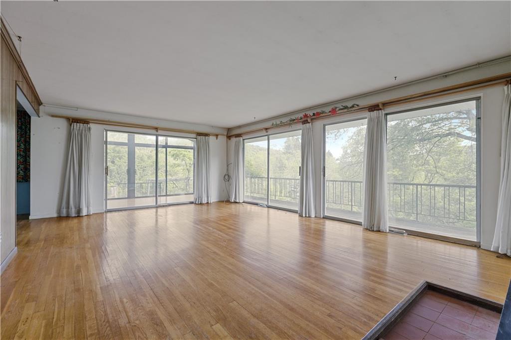 1743 Old State Road Gibsonia, PA 15044 - Photo 6 of 25 Gallery Image 6
