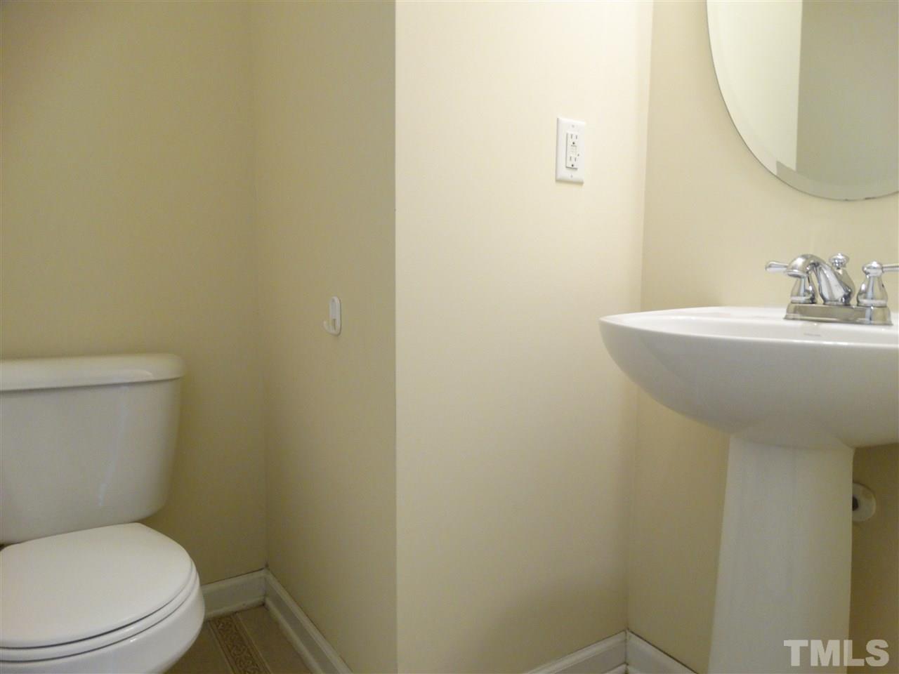 2541 Quarry Ridge Lane Raleigh, NC 27610 - Photo 9 of 20