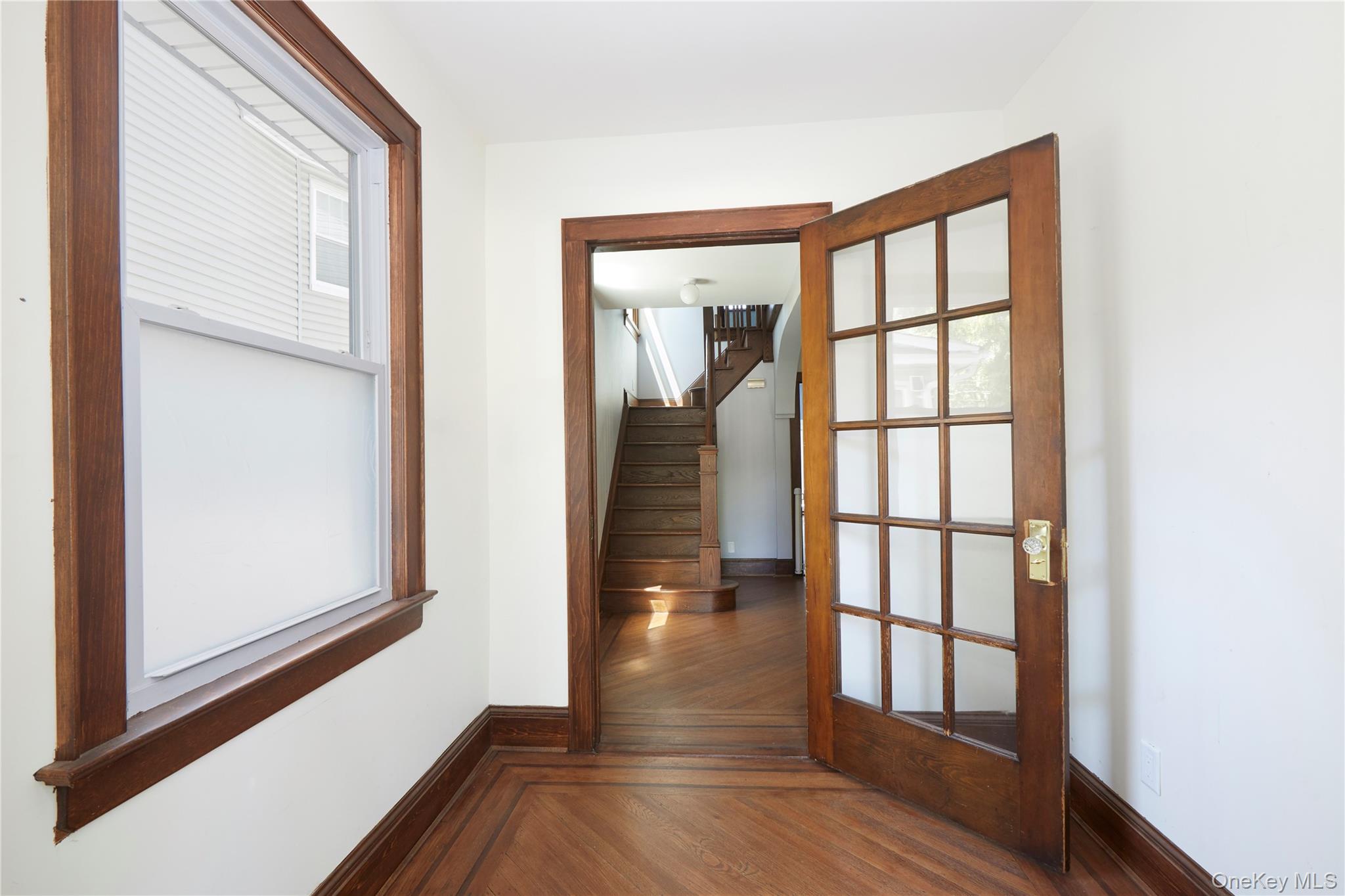 43 East Raleigh Avenue Staten Island, NY 10310 - Photo 2 of 14