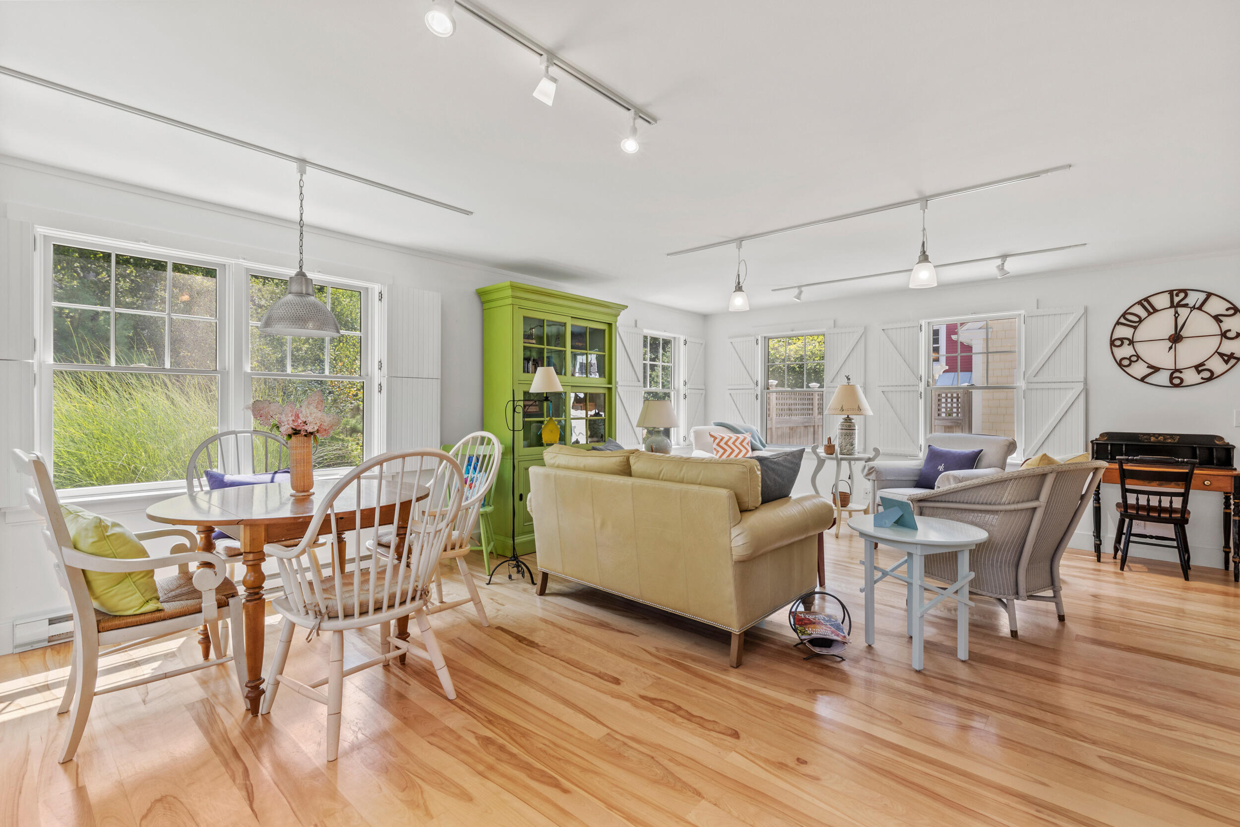 Dining/Living area