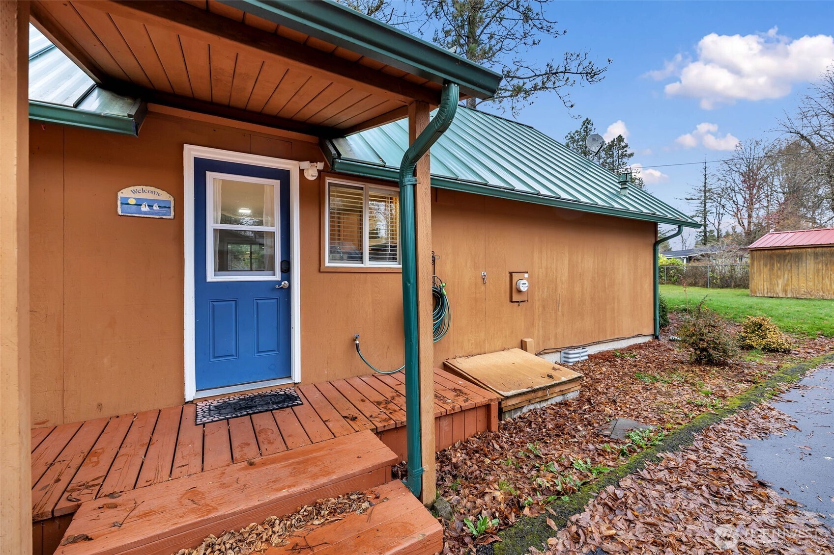 404 Streeter Road Silverlake, WA 98645 - Photo 4 of 40 Gallery Image 4