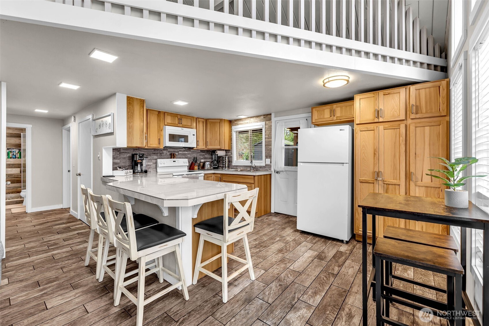 404 Streeter Road Silverlake, WA 98645 - Photo 5 of 40 Gallery Image 5