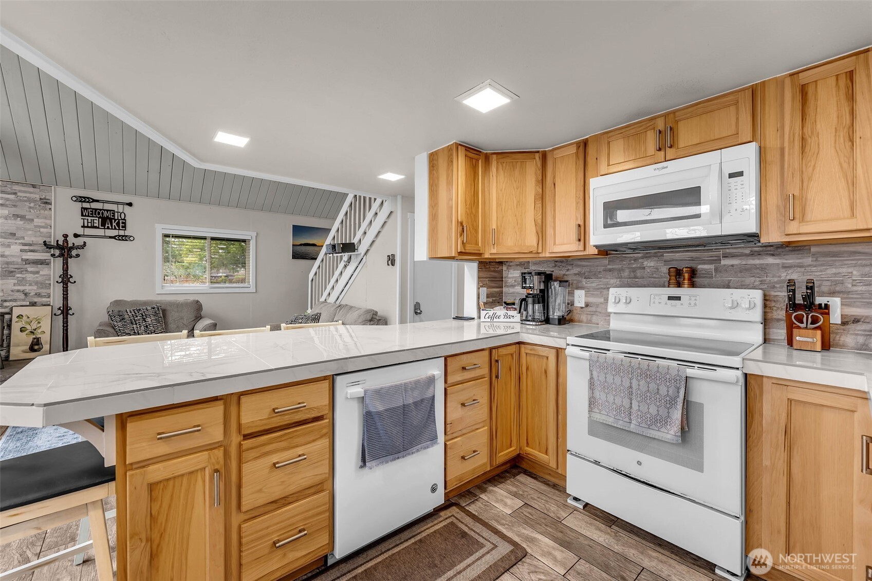 404 Streeter Road Silverlake, WA 98645 - Photo 7 of 40 Gallery Image 7