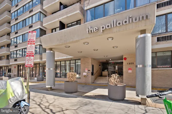 $2,600 | 1325 18th Street Northwest, Unit 706, Washington, DC 20036