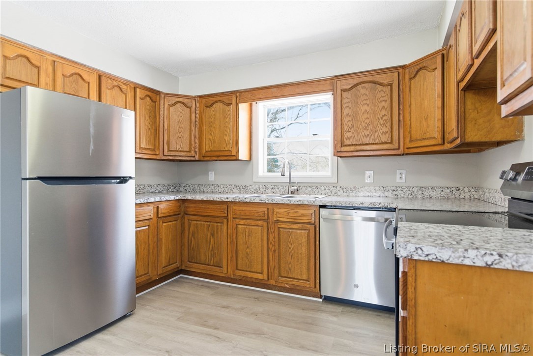 220 Mann Avenue Austin, IN 47102 - Photo 12 of 32