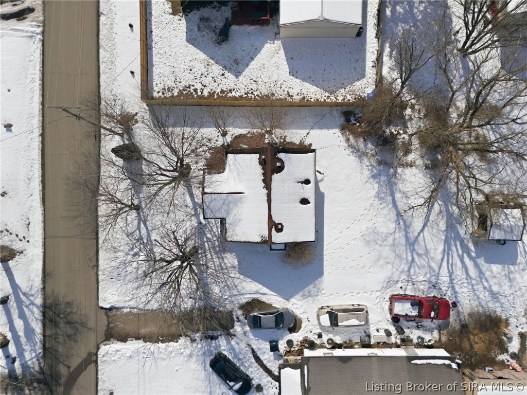 220 Mann Avenue Austin, IN 47102 - Photo 16 of 32