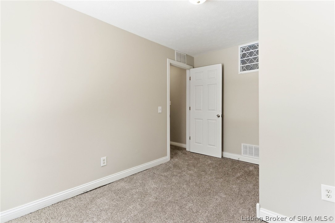 220 Mann Avenue Austin, IN 47102 - Photo 20 of 32