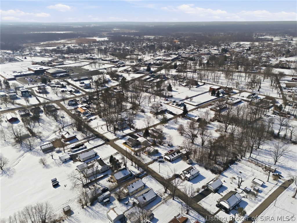 220 Mann Avenue Austin, IN 47102 - Photo 29 of 32