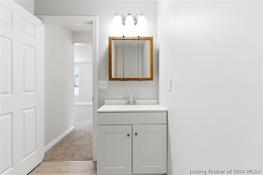 220 Mann Avenue Austin, IN 47102 - Photo 5 of 32