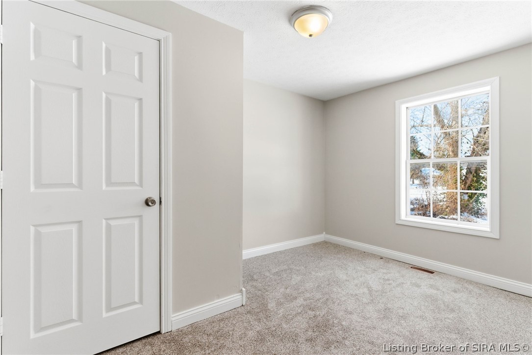 220 Mann Avenue Austin, IN 47102 - Photo 6 of 32