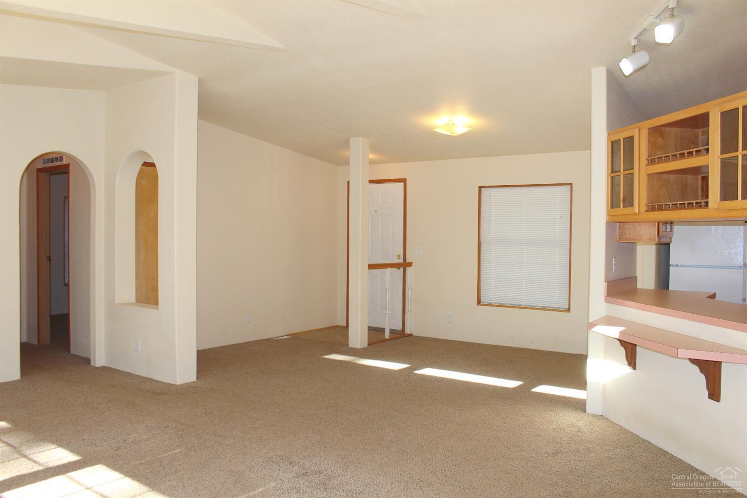 19185 Baker Road Bend, OR 97702 - Photo 3 of 16 Additional Photo