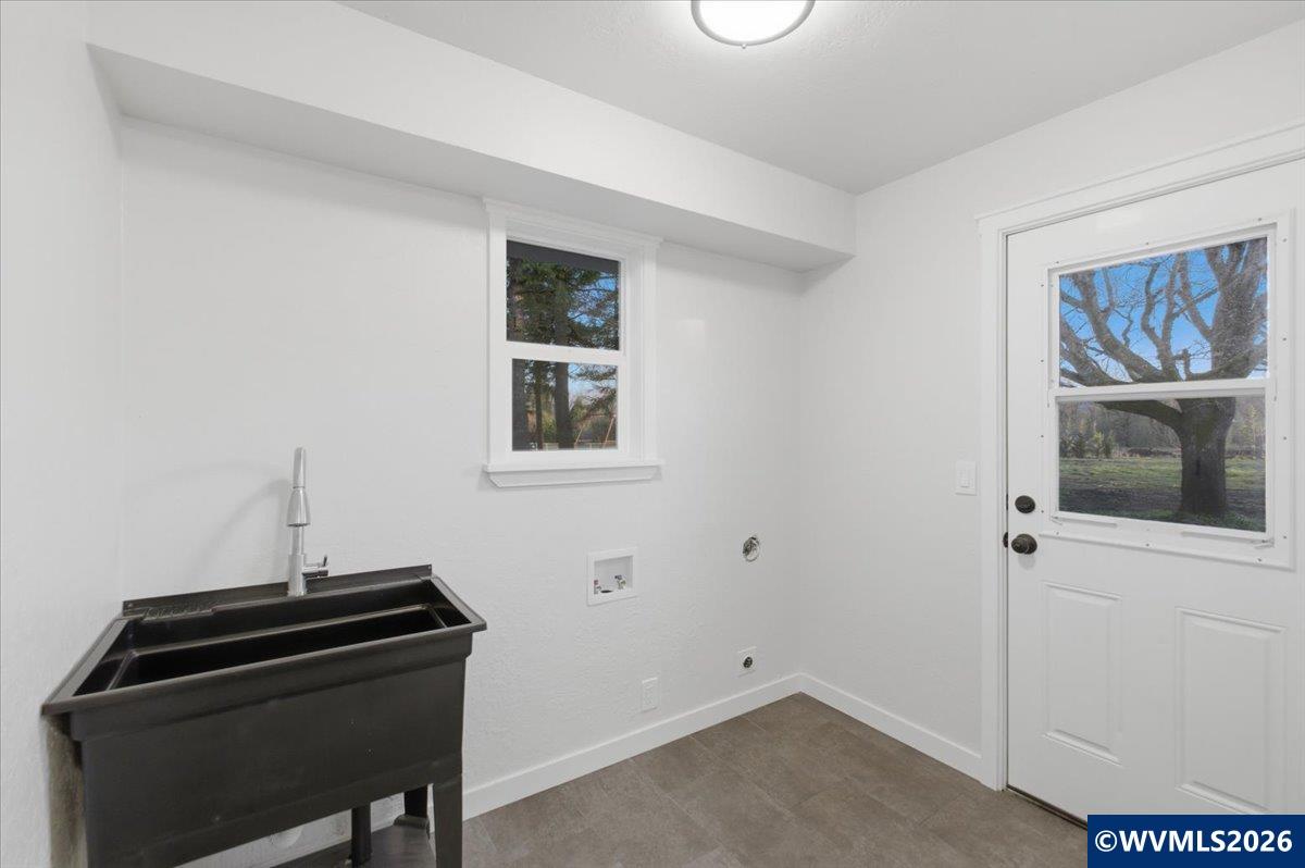33001 Sandridge Road Lebanon, OR 97355 - Photo 36 of 50