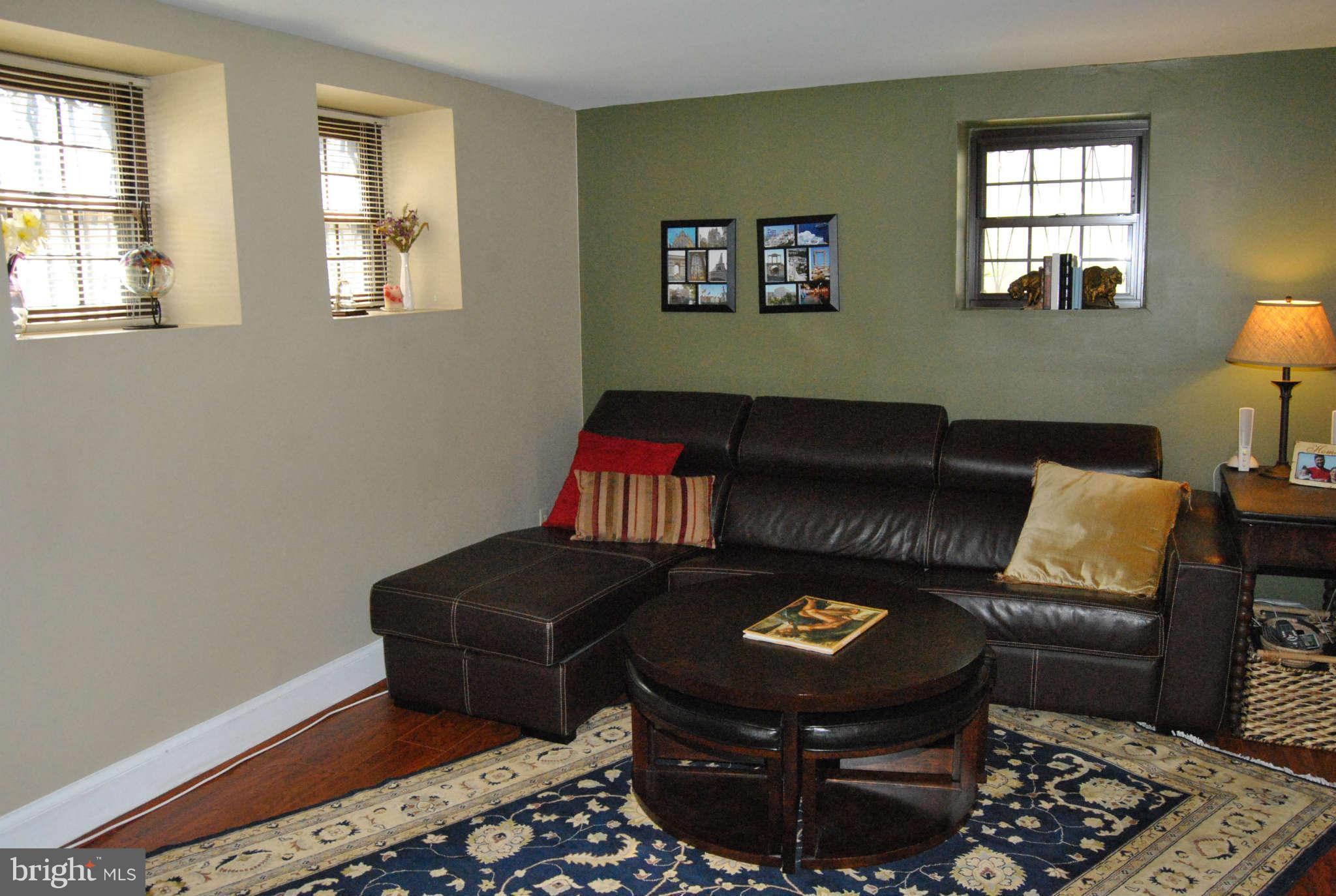 520 E Street Northeast, Unit 13 Washington, DC 20002 - Photo 2 of 15 Living Room