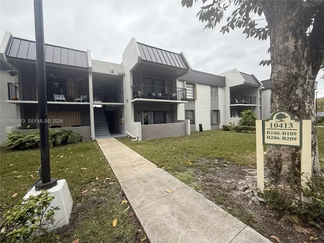 $225,000 | 10413 North Kendall Drive, Unit B208, Miami, FL 33176