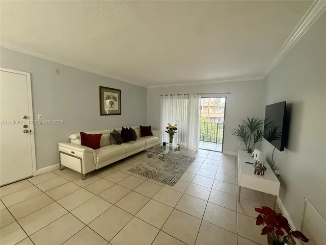 $225,000 | 10413 North Kendall Drive, Unit B208, Miami, FL 33176