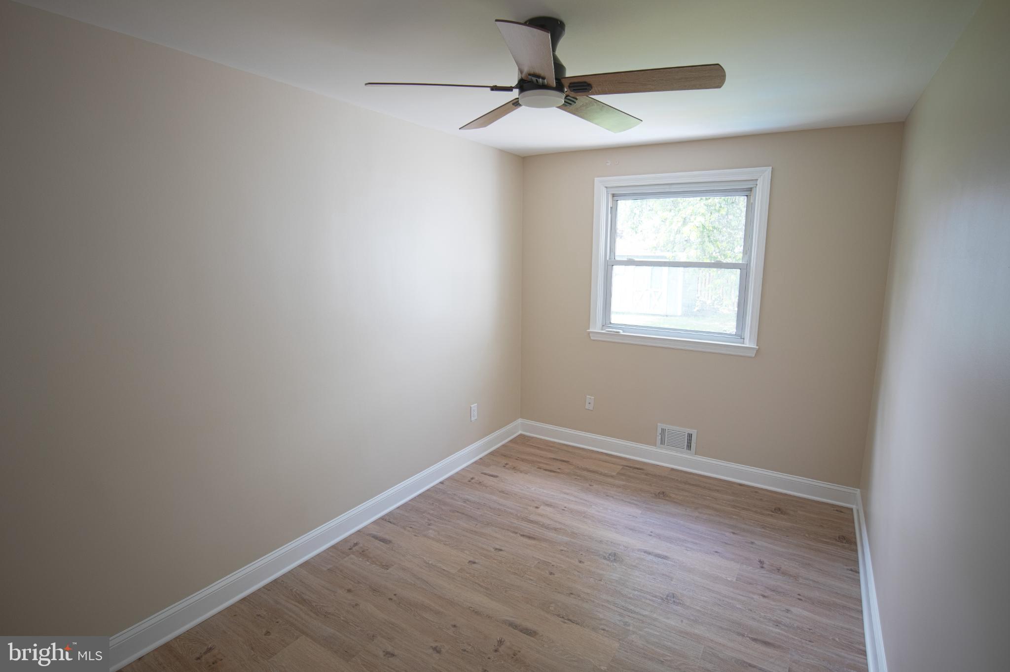180 Carroll Road Pasadena, MD 21122 - Photo 19 of 28 Third Bedroom