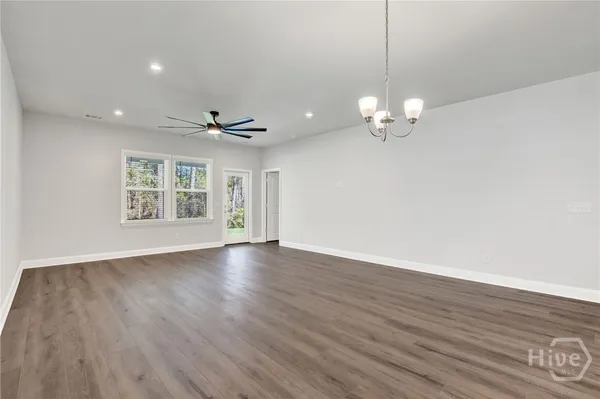 $2,700 | 420 MONTEREY Loop, Richmond Hill, GA 31324