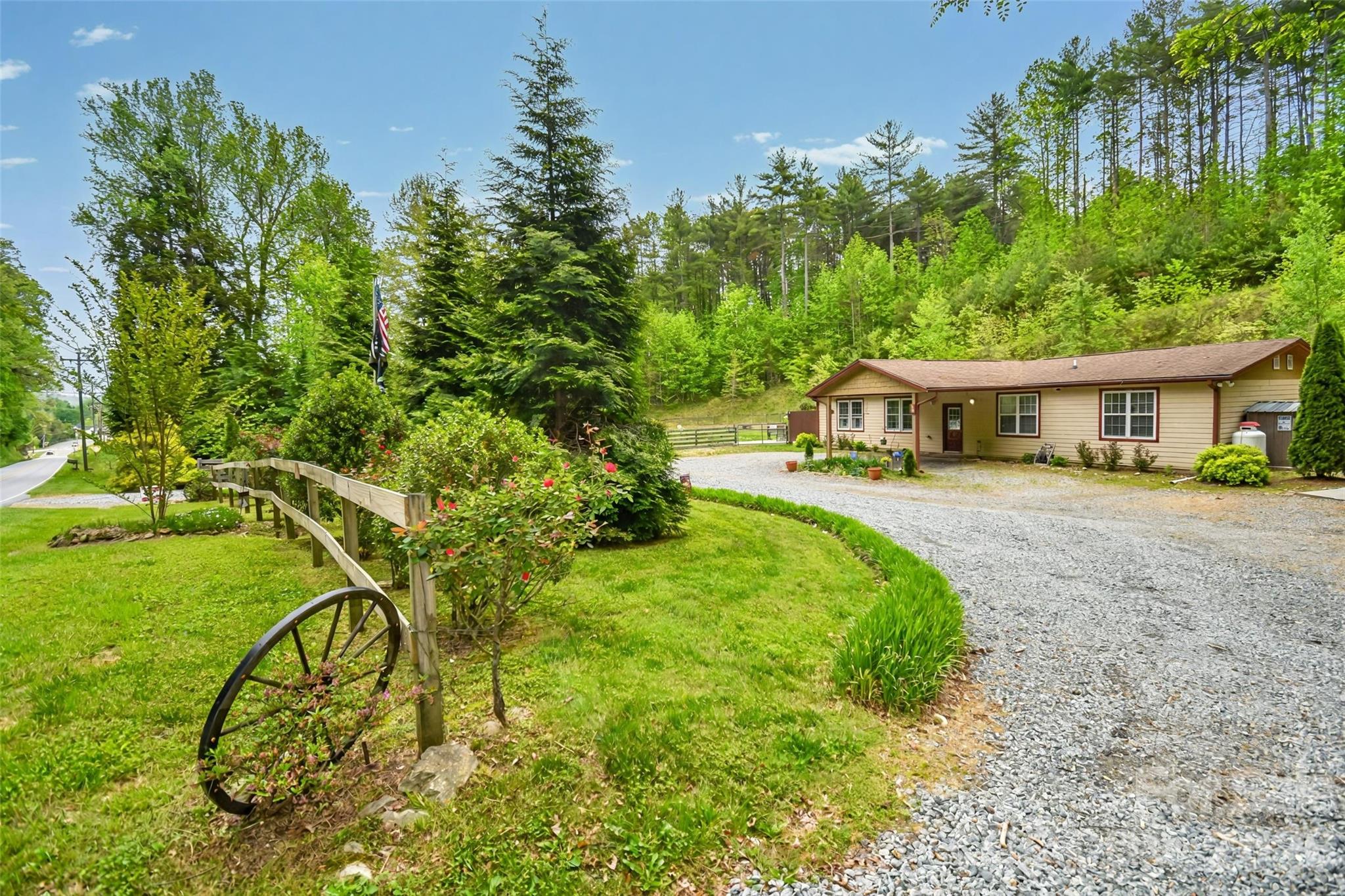 945 North Country Club Road Brevard, NC 28712 - Photo 41 of 42