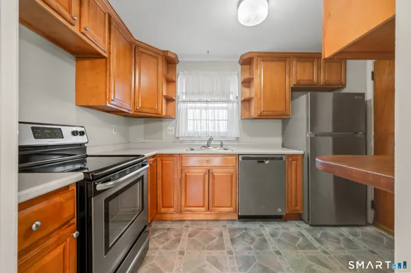 $219,900 | 1250 Farmington Avenue, Unit C, Farmington, CT 06032