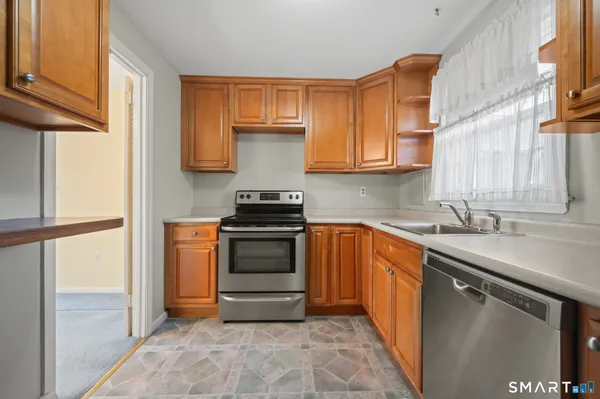 $219,900 | 1250 Farmington Avenue, Unit C, Farmington, CT 06032