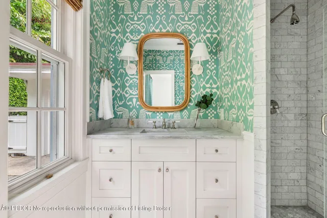 $6,995,000 | 255 Colonial Lane, Palm Beach, FL 33480