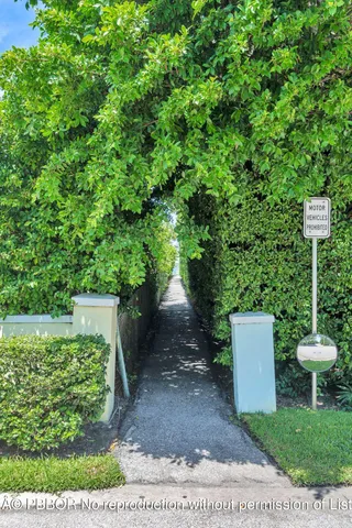 $6,995,000 | 255 Colonial Lane, Palm Beach, FL 33480