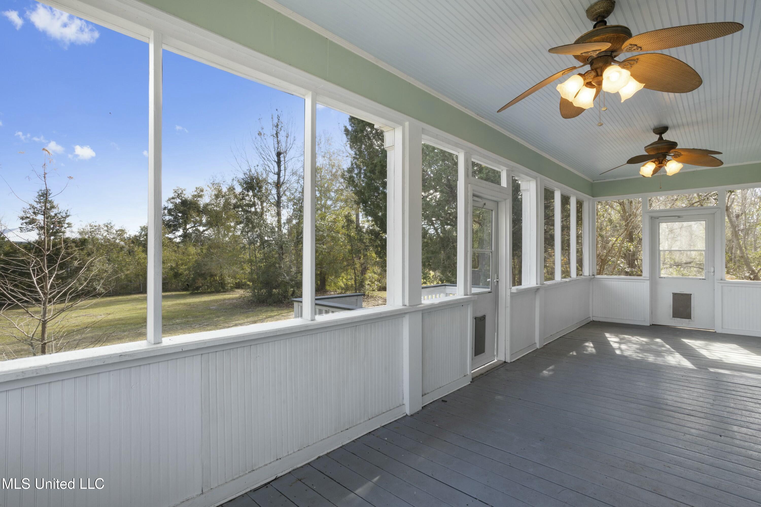 104 Felicity Street Bay St. Louis, MS 39520 - Photo 6 of 75 tempImagenMc3pz