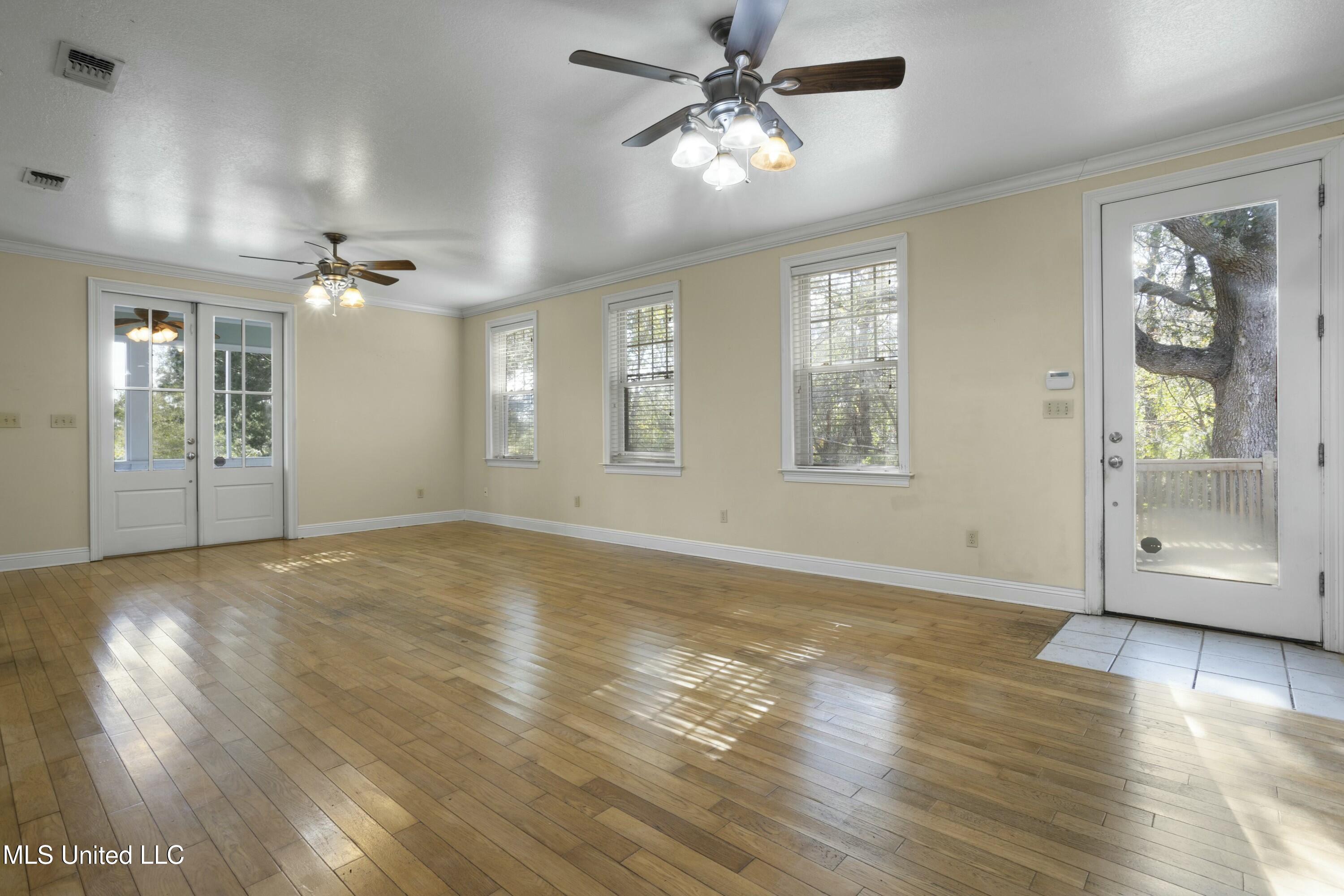 104 Felicity Street Bay St. Louis, MS 39520 - Photo 10 of 75 tempImageAykNbN