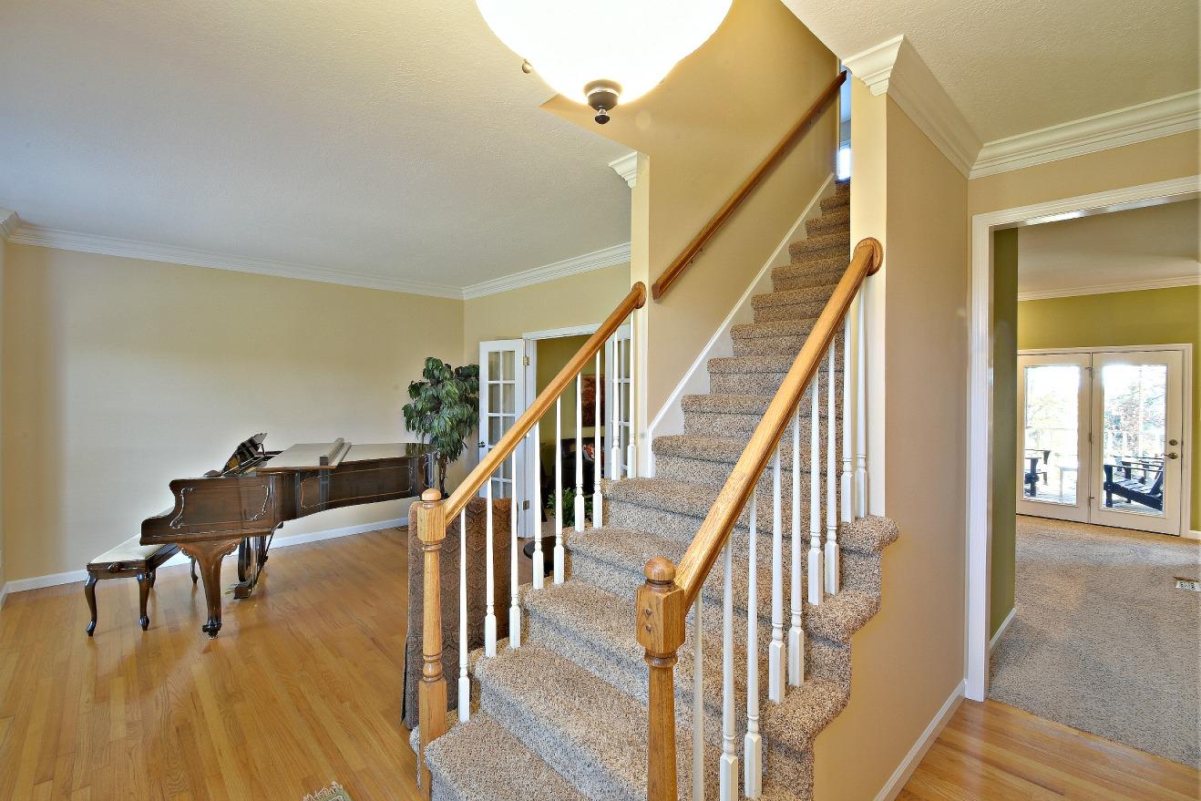 632 Tree Ridge Road Knoxville, TN 37922 - Photo 3 of 40 Foyer