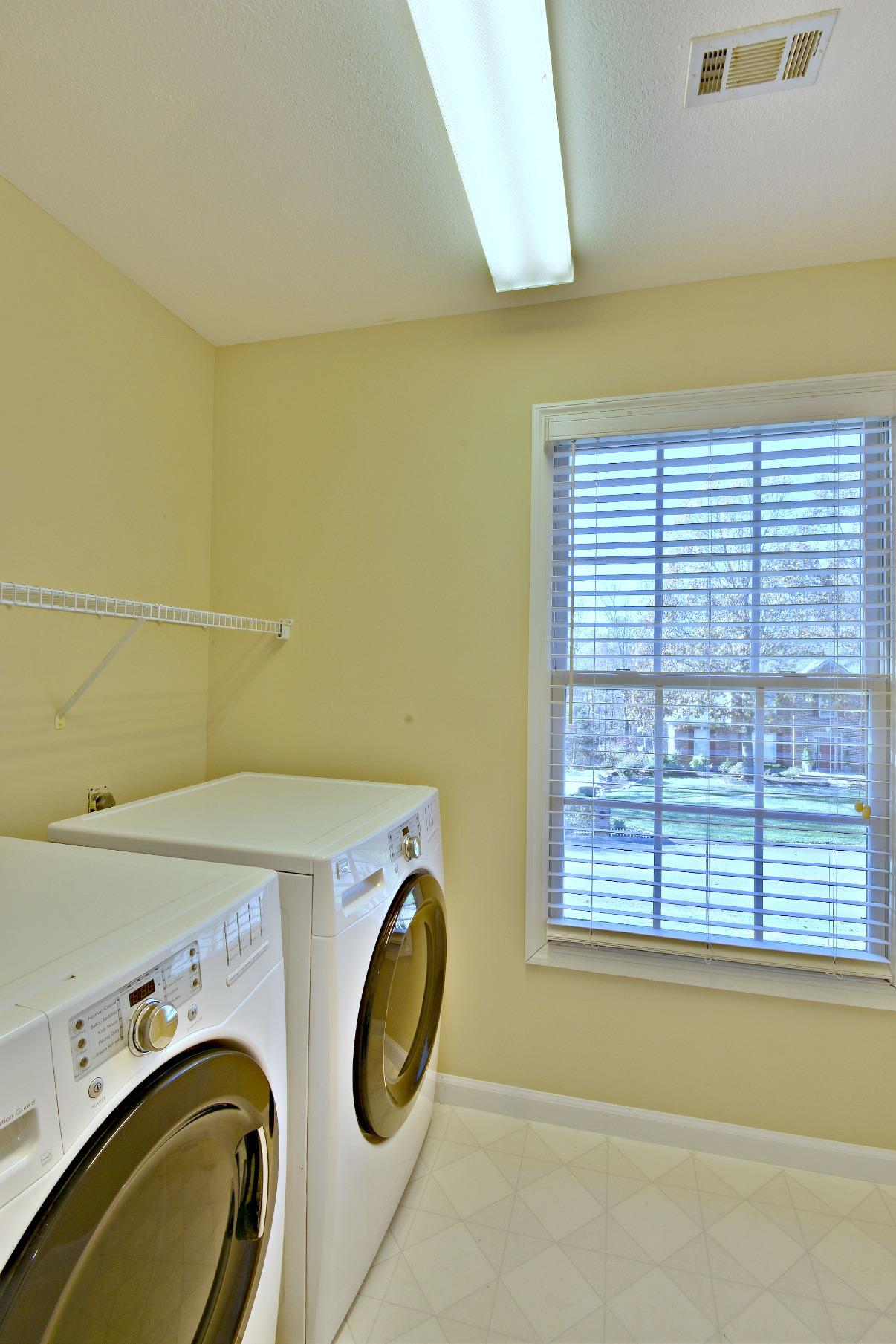 632 Tree Ridge Road Knoxville, TN 37922 - Photo 25 of 40 Laundry