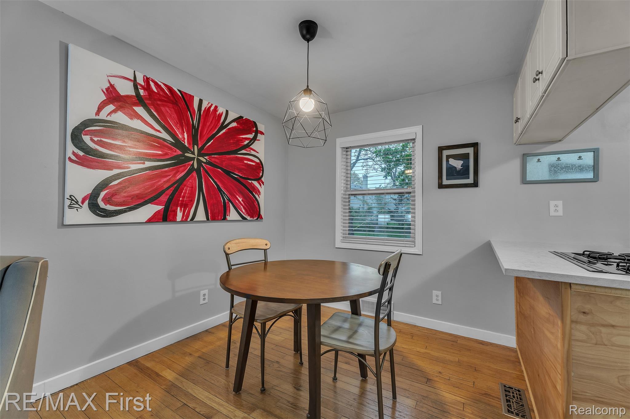 1921 Graefield Road Birmingham, MI 48009 - Photo 8 of 27 7.jpg