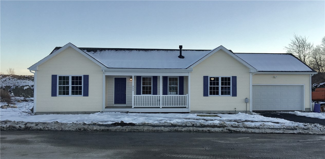 252 Danielle Drive Woonsocket, RI 02895 - Photo 1 of 30 Gallery Image 1