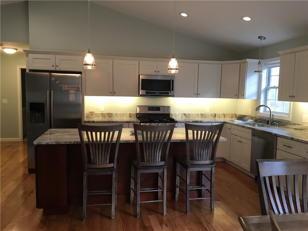 252 Danielle Drive Woonsocket, RI 02895 - Photo 5 of 30 Gallery Image 5