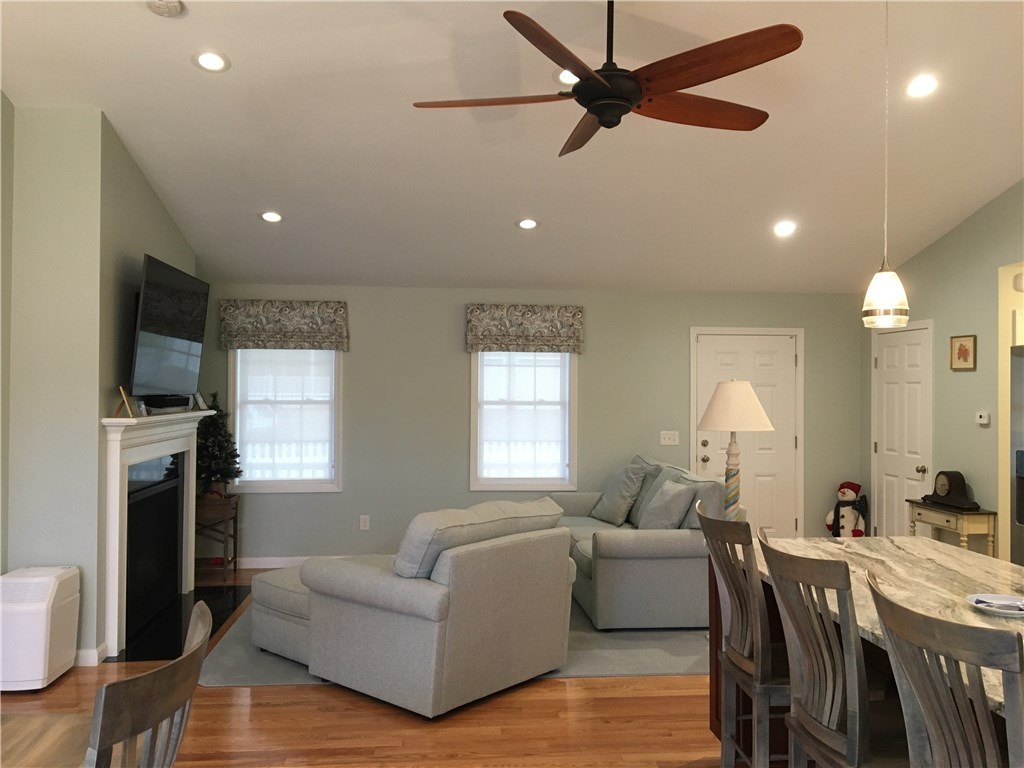 252 Danielle Drive Woonsocket, RI 02895 - Photo 8 of 30 Gallery Image 8