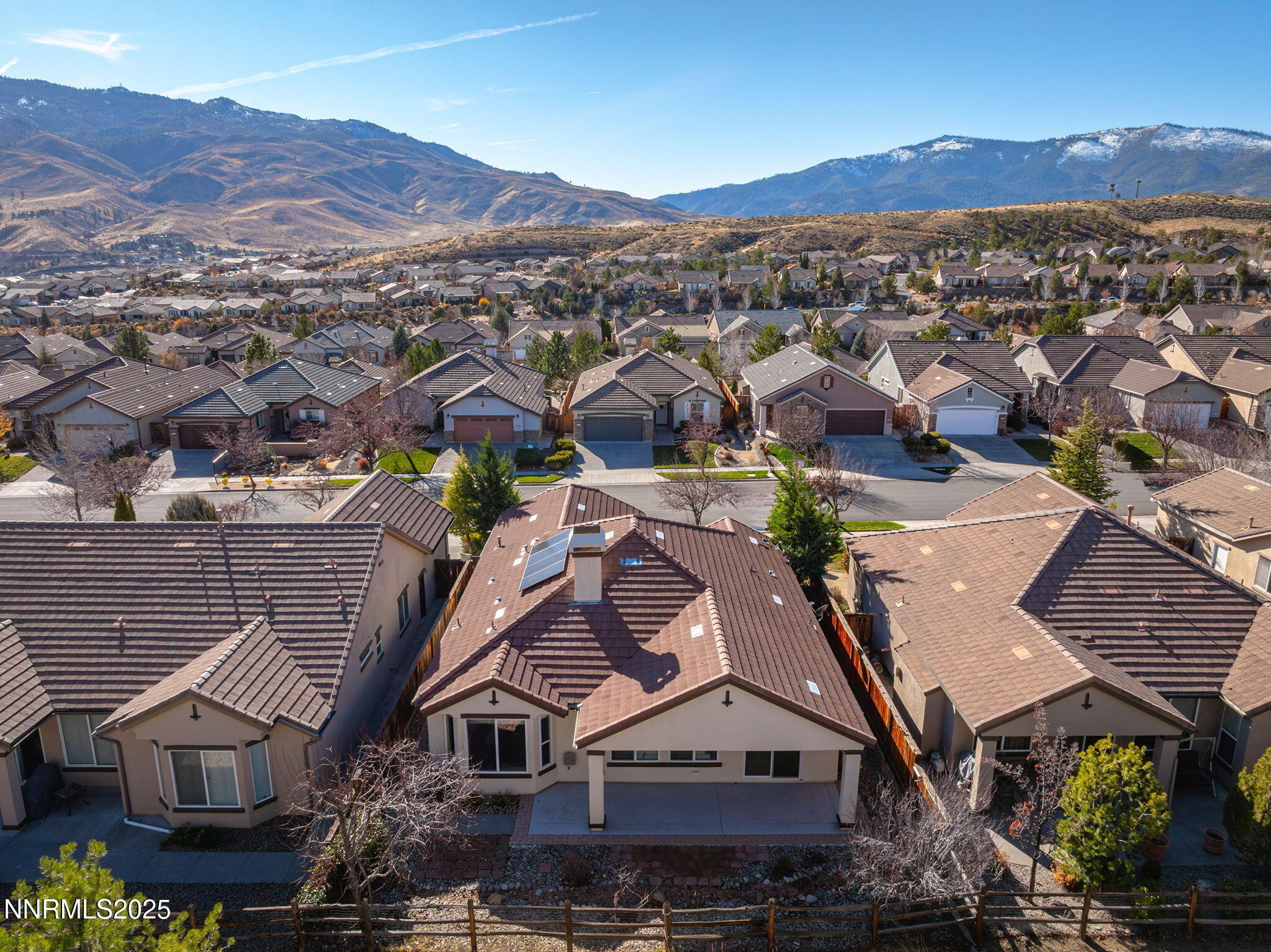 1240 Cliff Park Way Reno, NV 89523 - Photo 31 of 34 an aerial view of residential houses and trees