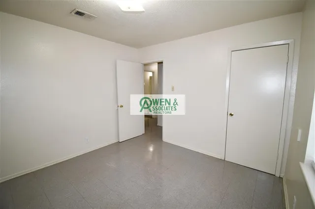 $995 | 2013 Elizabeth Street, Westlake, LA 70669