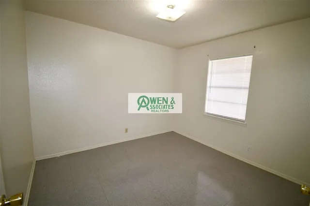 $995 | 2013 Elizabeth Street, Westlake, LA 70669