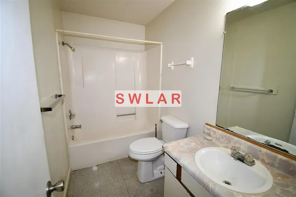 $975 | 2013 Elizabeth Street, Westlake, LA 70669