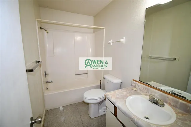 $995 | 2013 Elizabeth Street, Westlake, LA 70669