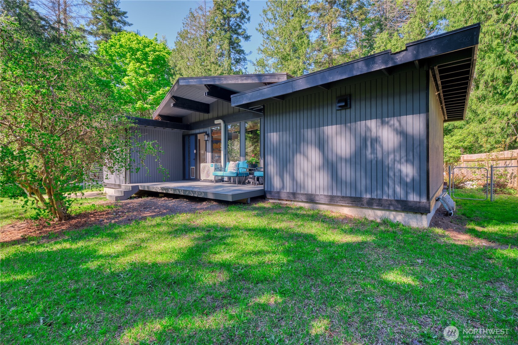 2240 Cedar Point Avenue Point Roberts, WA 98281 - Photo 34 of 36