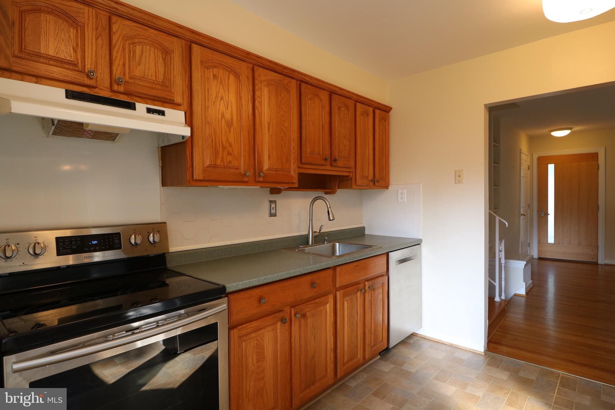 10225 Conover Drive Silver Spring, MD 20902 - Photo 2 of 37