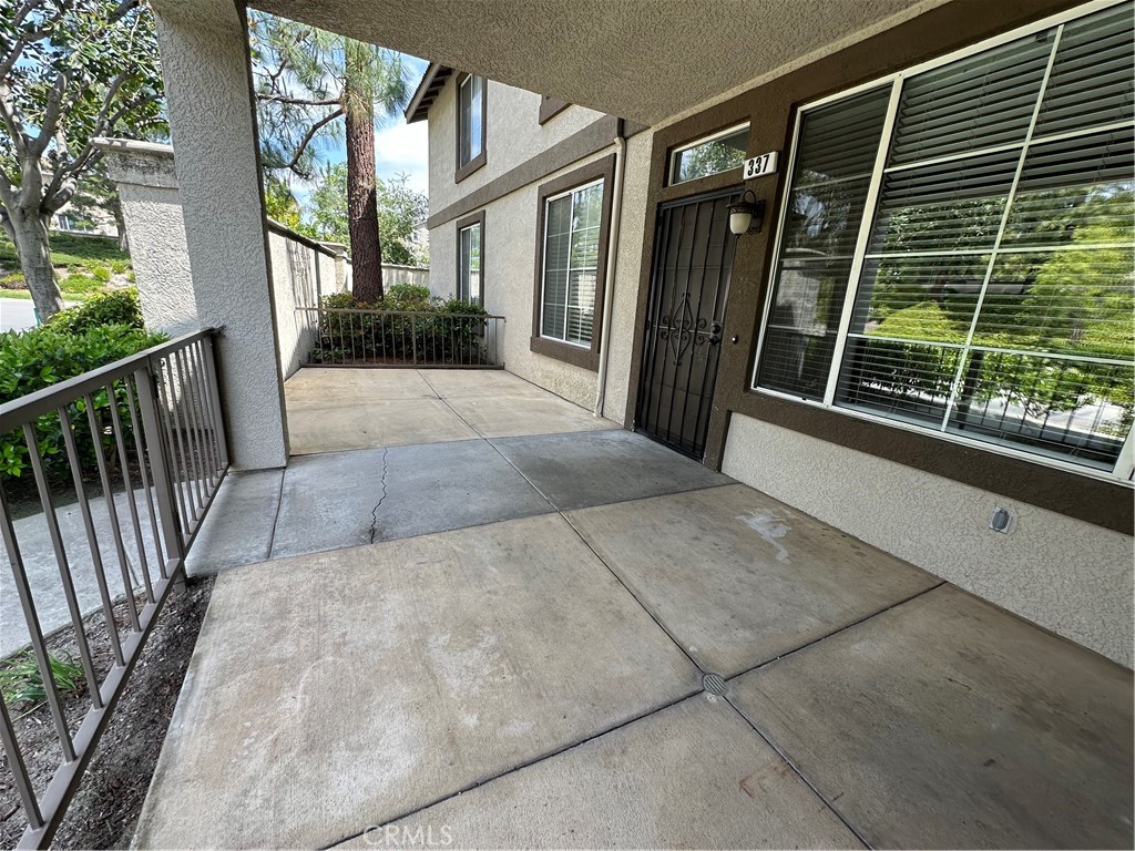 337 Chaumont Circle Lake Forest, CA 92610 - Photo 4 of 32 a view of balcony