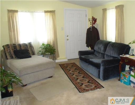 328 Raritan Boulevard Old Bridge, NJ 07735 - Photo 11 of 25 Gallery Image 11