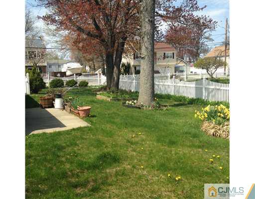 328 Raritan Boulevard Old Bridge, NJ 07735 - Photo 19 of 25 Gallery Image 19