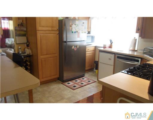 328 Raritan Boulevard Old Bridge, NJ 07735 - Photo 6 of 25 Gallery Image 6