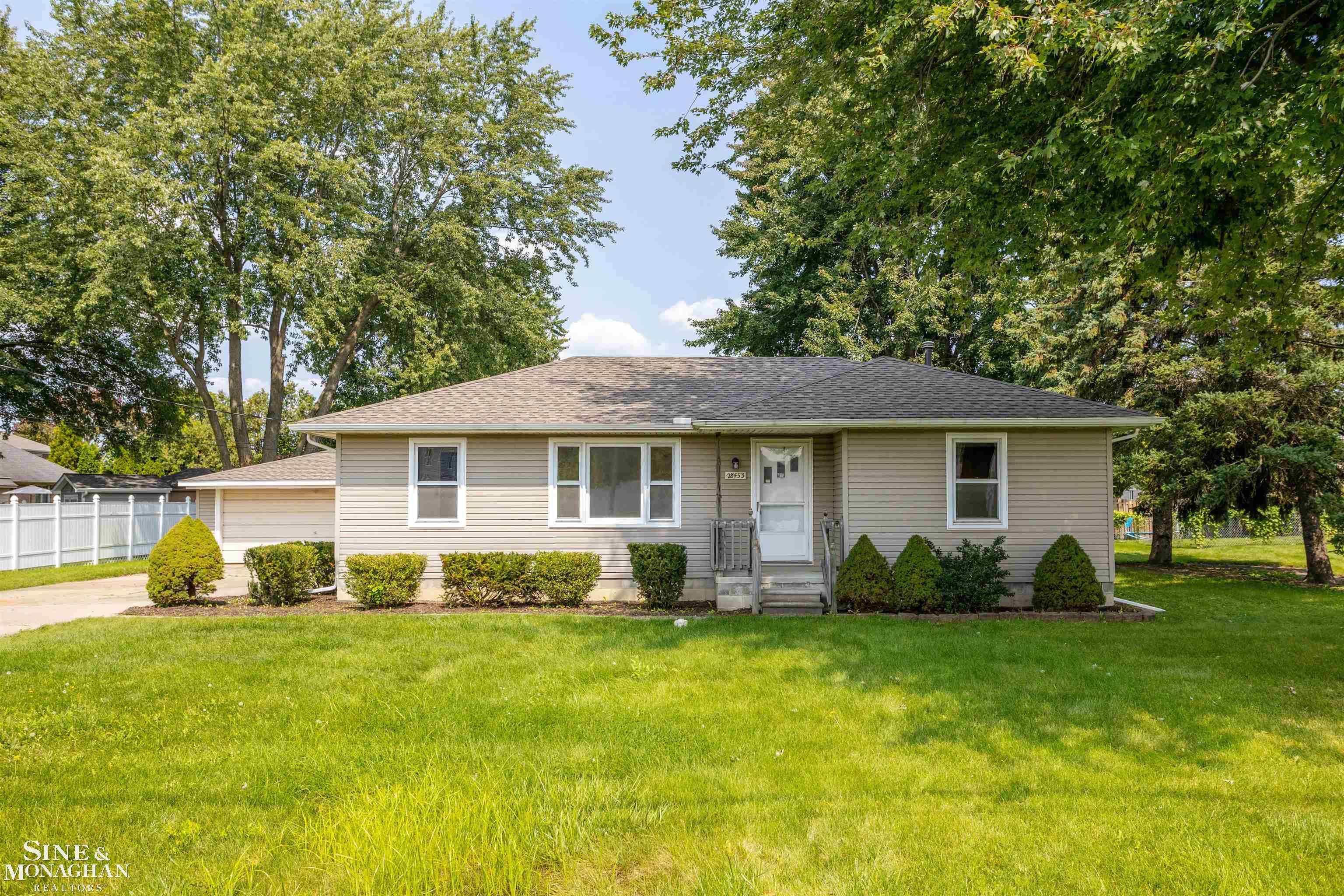 28453 Cotton Road Chesterfield, MI 48047 - Photo 1 of 36