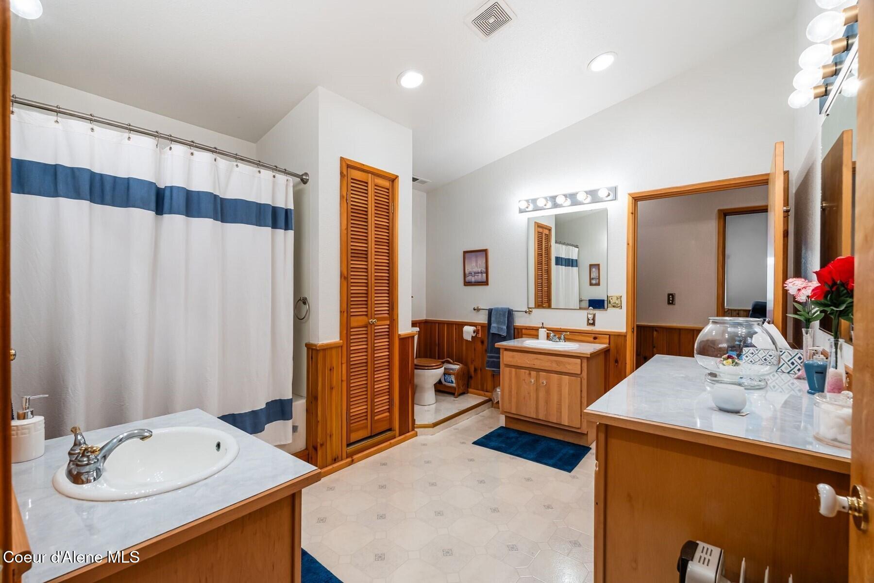 4456 West Side Road Bonners Ferry, ID 83805 - Photo 58 of 77 Hallway Bathroom