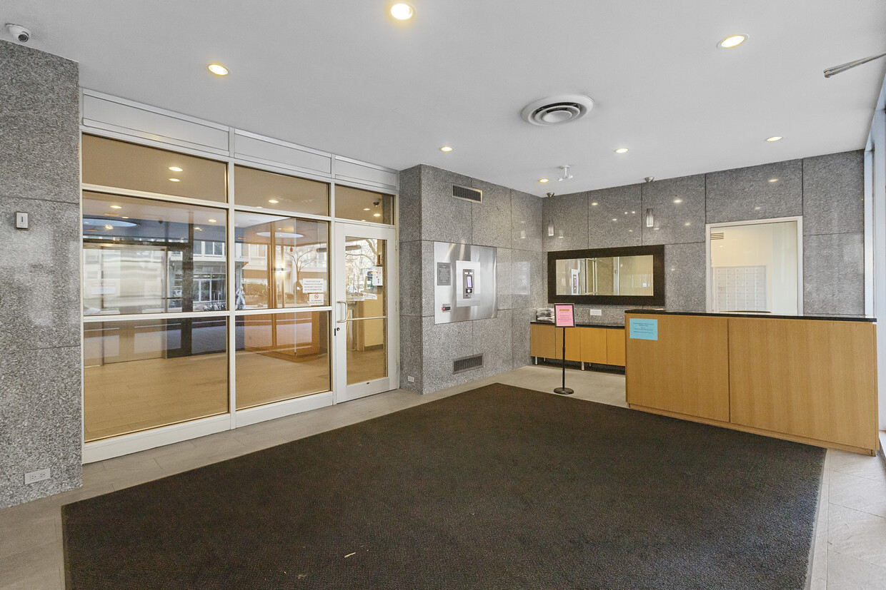 2930 North Sheridan Road, Unit 706 Chicago, IL 60657 - Photo 16 of 16