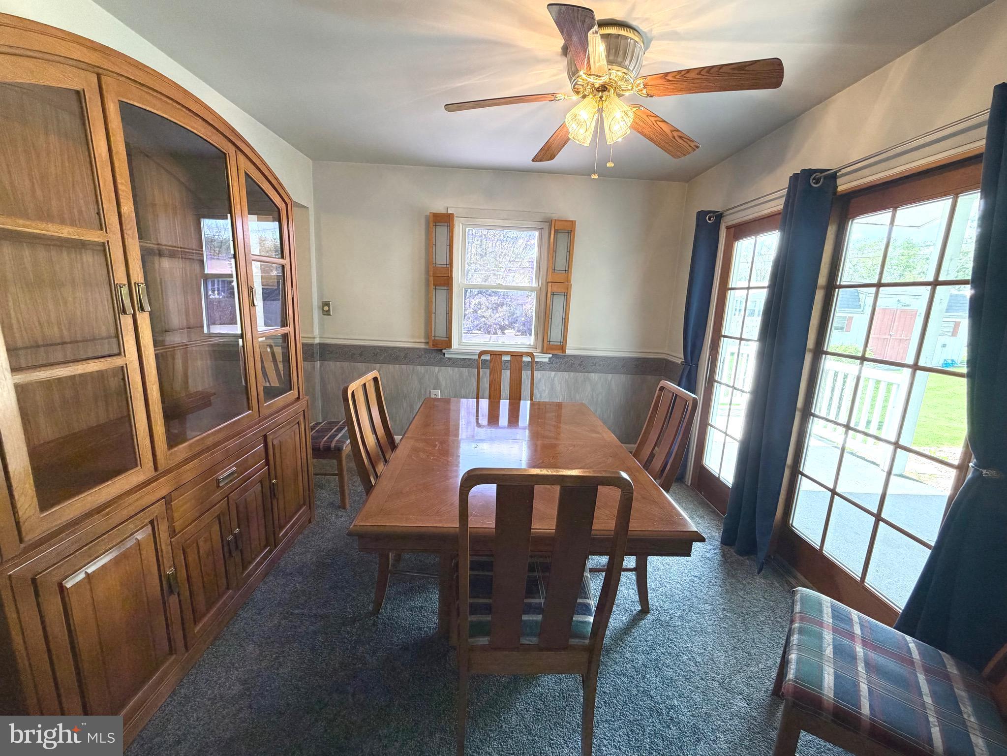 903 Fox Meadow Road Chambersburg, PA 17202 - Photo 8 of 32 Dining Room